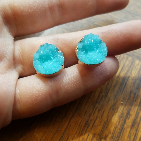NWOT Light Blue Gold Plated Druzy Studs - Picture 6 of 8
